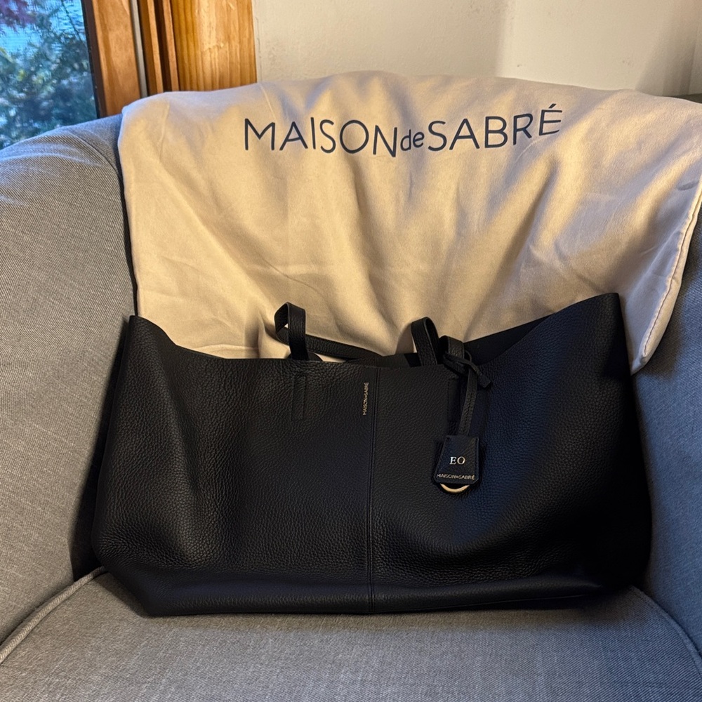 Maison de Sabré Black Leather Tote Bag
